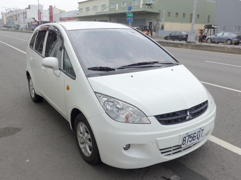 MITSUBISHI Colt Plus