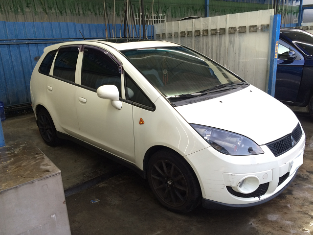 MITSUBISHI Colt Plus